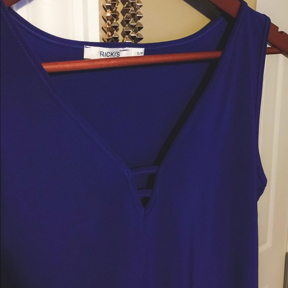 Purple V-neck Tank Blouse - Picture 2 of 5